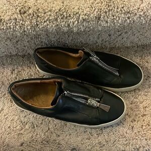 black leather zipper detail sneakers